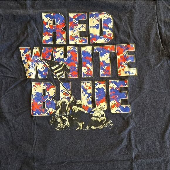 Fruit Of The Loom Shirt Mens  Large Blue Red White Digital Camo Pattern Iwo Jima - Picture 3 of 6